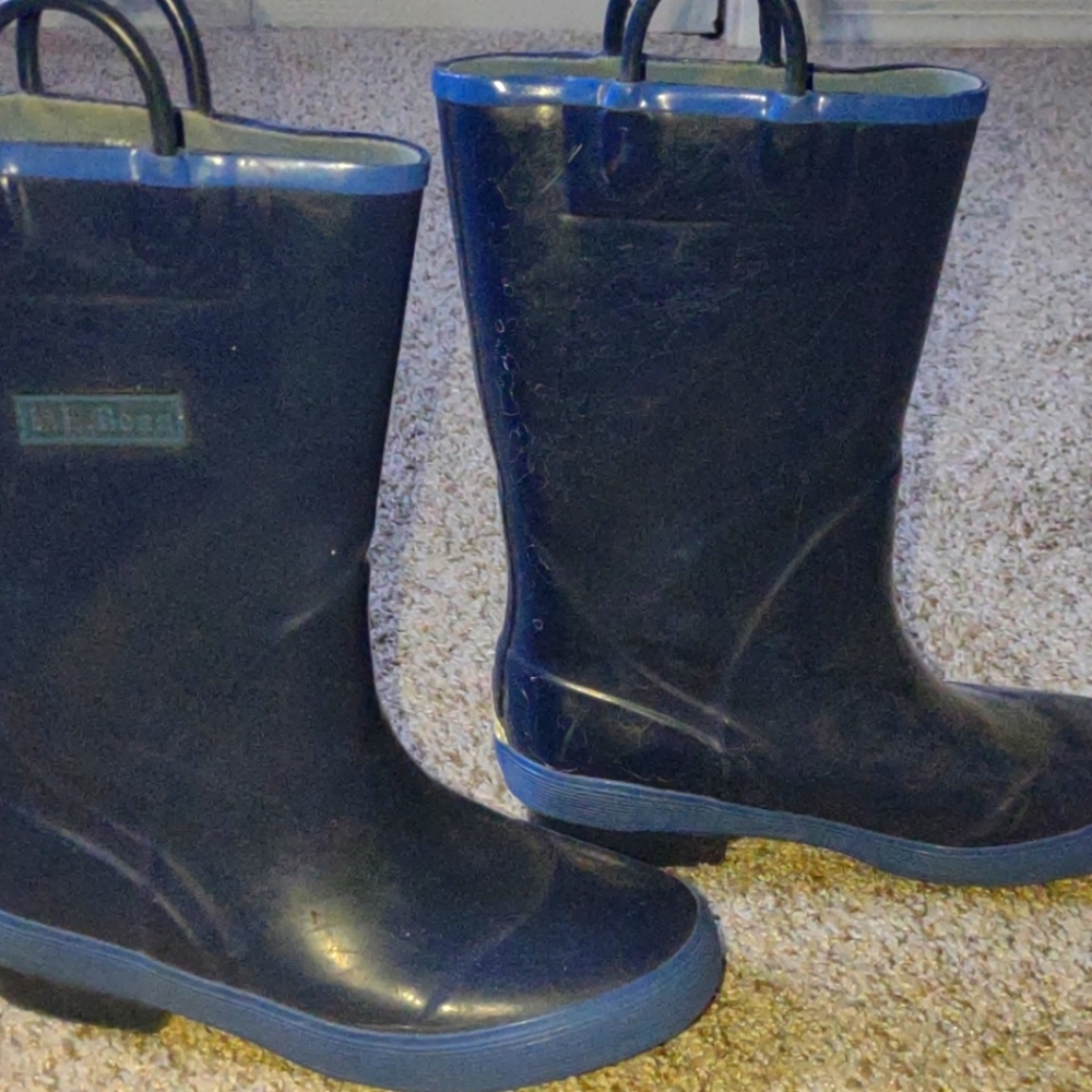 Kids L.L. Bean Rain boats